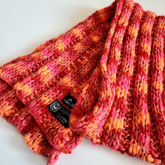 Orange and pink Careta knitted scarf. Made in France. - Picture 4 of 5